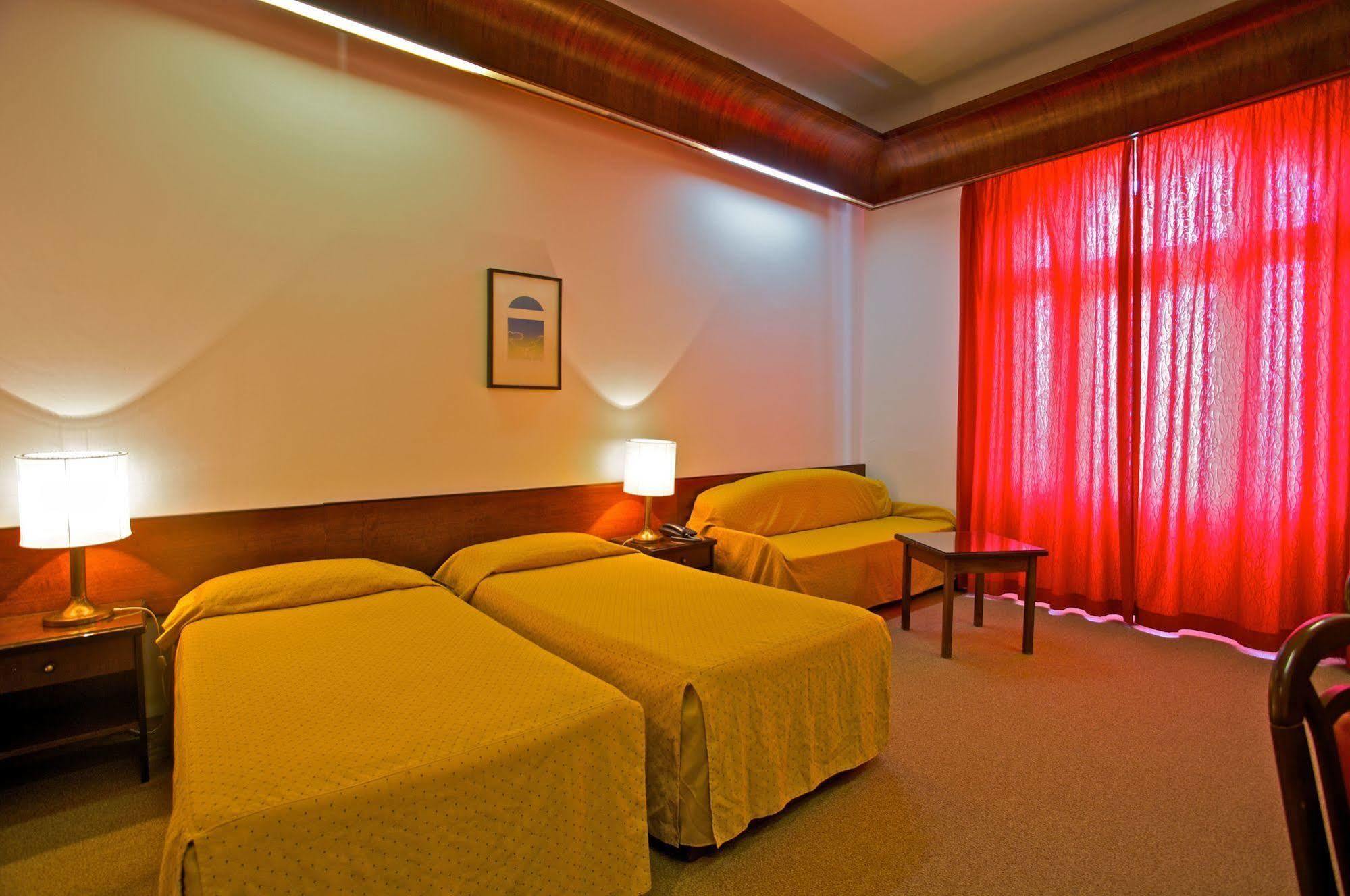 Guest House Hotel Riviera Pula Exterior photo